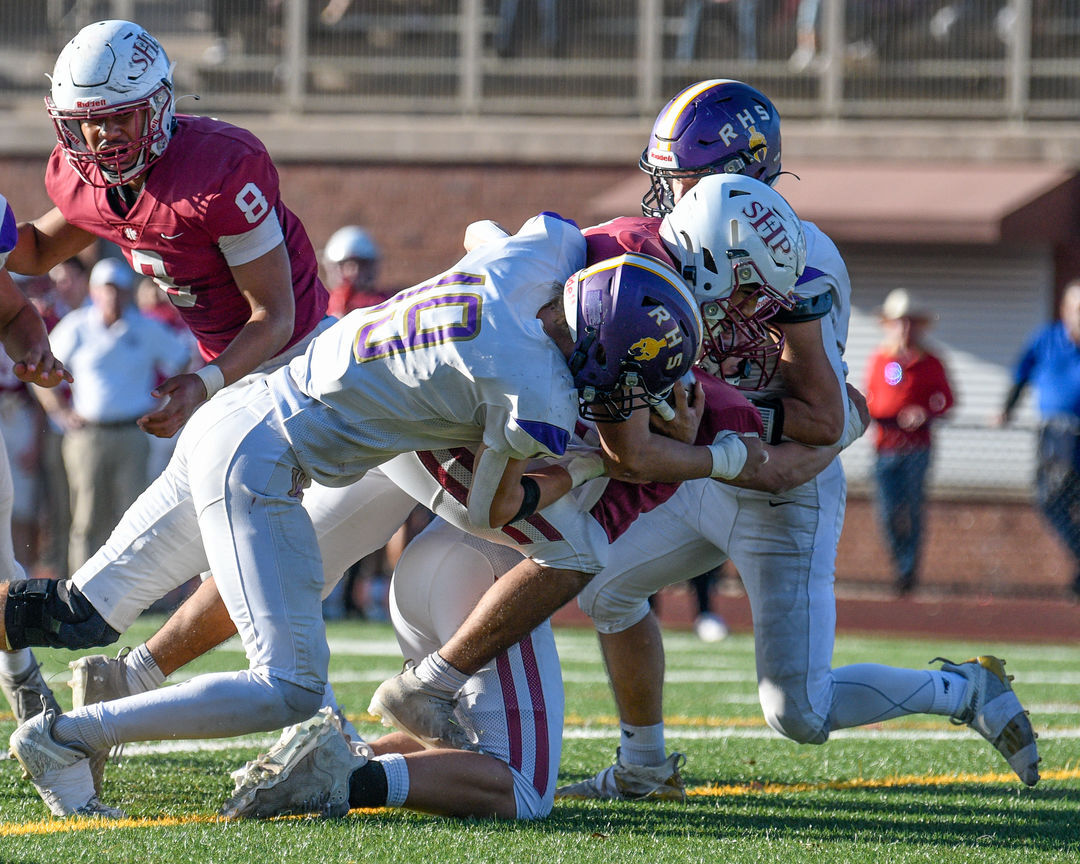 Hayden Baichtal (19) Tackles Andrew Latu (8) at the CIF 5-A State Championship Game